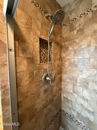 $525,000 | 902 Shardon Court, Rotterdam, NY 12306