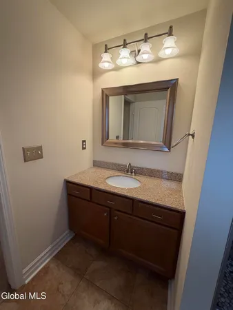 $525,000 | 902 Shardon Court, Rotterdam, NY 12306