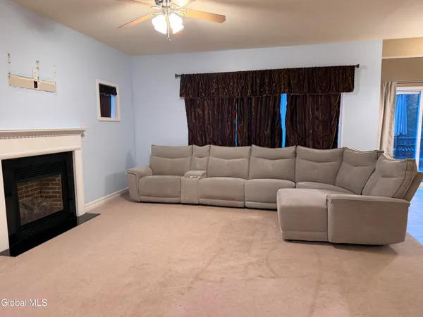 $525,000 | 902 Shardon Court, Rotterdam, NY 12306