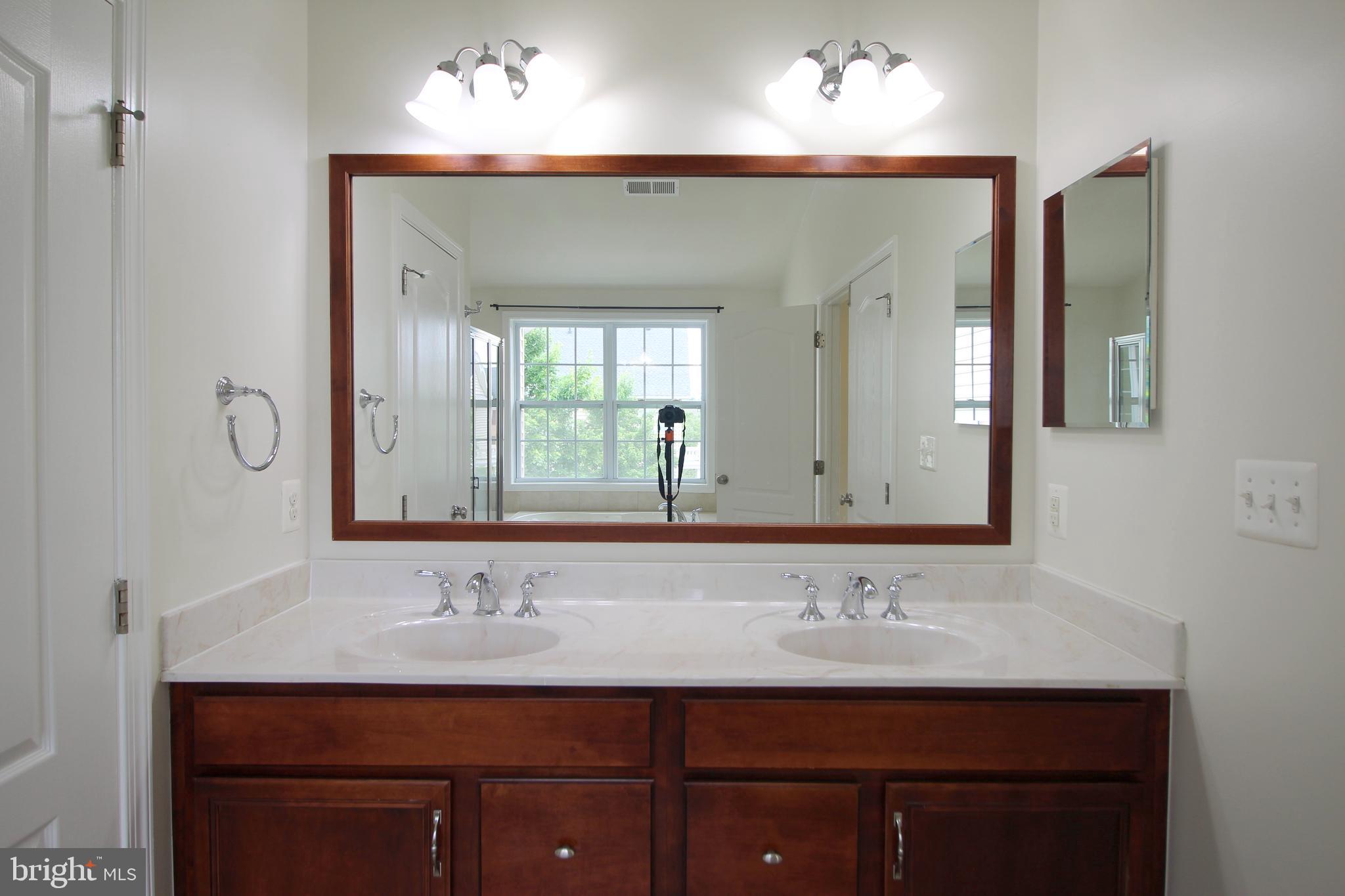 43254 Mitcham Square Ashburn, VA 20148 - Photo 16 of 30