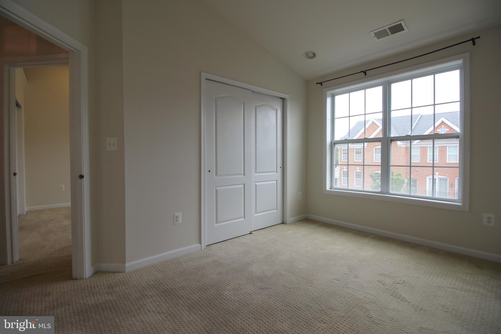 43254 Mitcham Square Ashburn, VA 20148 - Photo 21 of 30