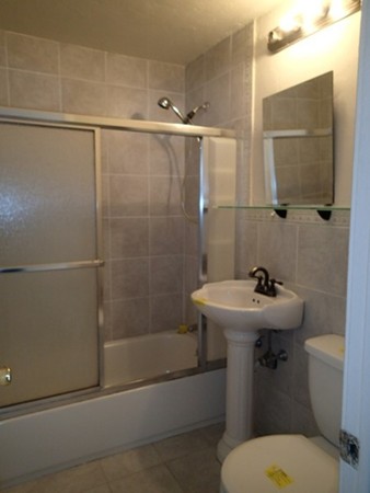 83 Nicholas Road, Unit E Framingham, MA 01701 - Photo 6 of 11 Gallery Image 6