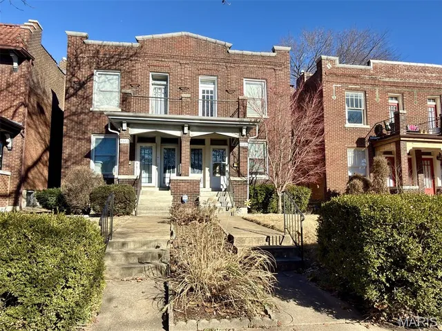 $2,200 | 4139 Shaw Boulevard, St. Louis, MO 63110