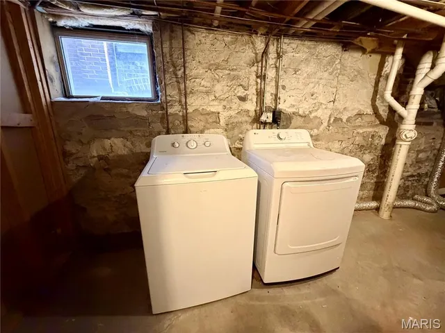 $2,200 | 4139 Shaw Boulevard, St. Louis, MO 63110