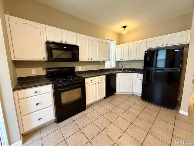 $2,200 | 4139 Shaw Boulevard, St. Louis, MO 63110