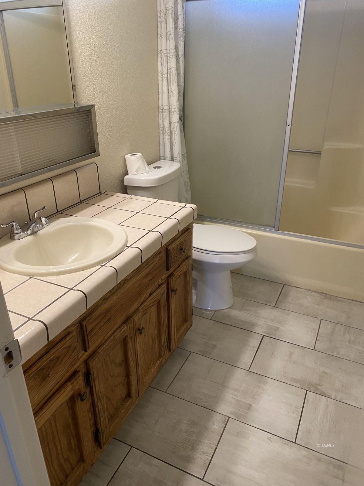 645 Commercial Avenue Ridgecrest, CA 93555 - Photo 7 of 13