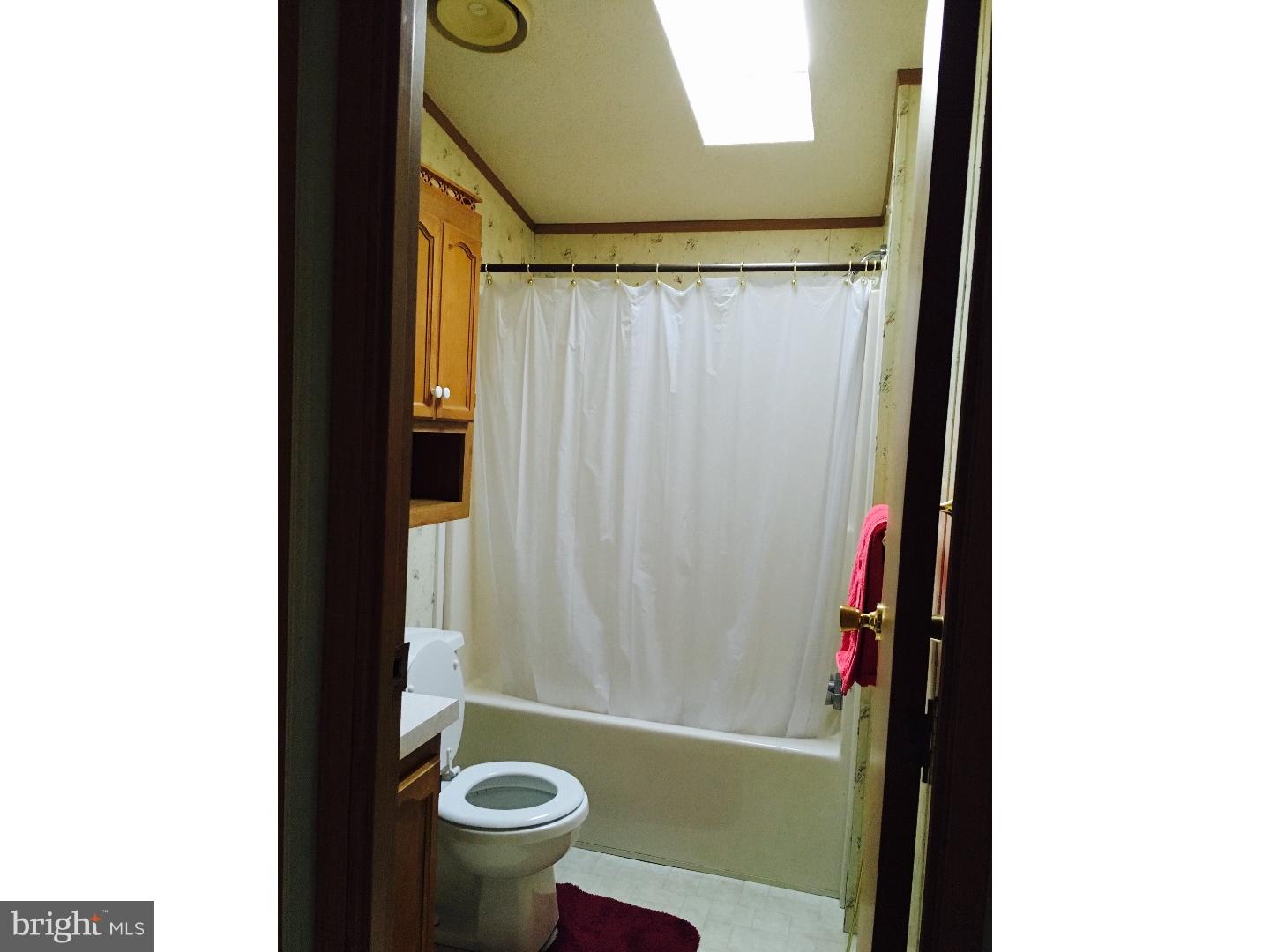 570 North Layfield Road Perkiomenville, PA 18074 - Photo 18 of 20 Bathroom