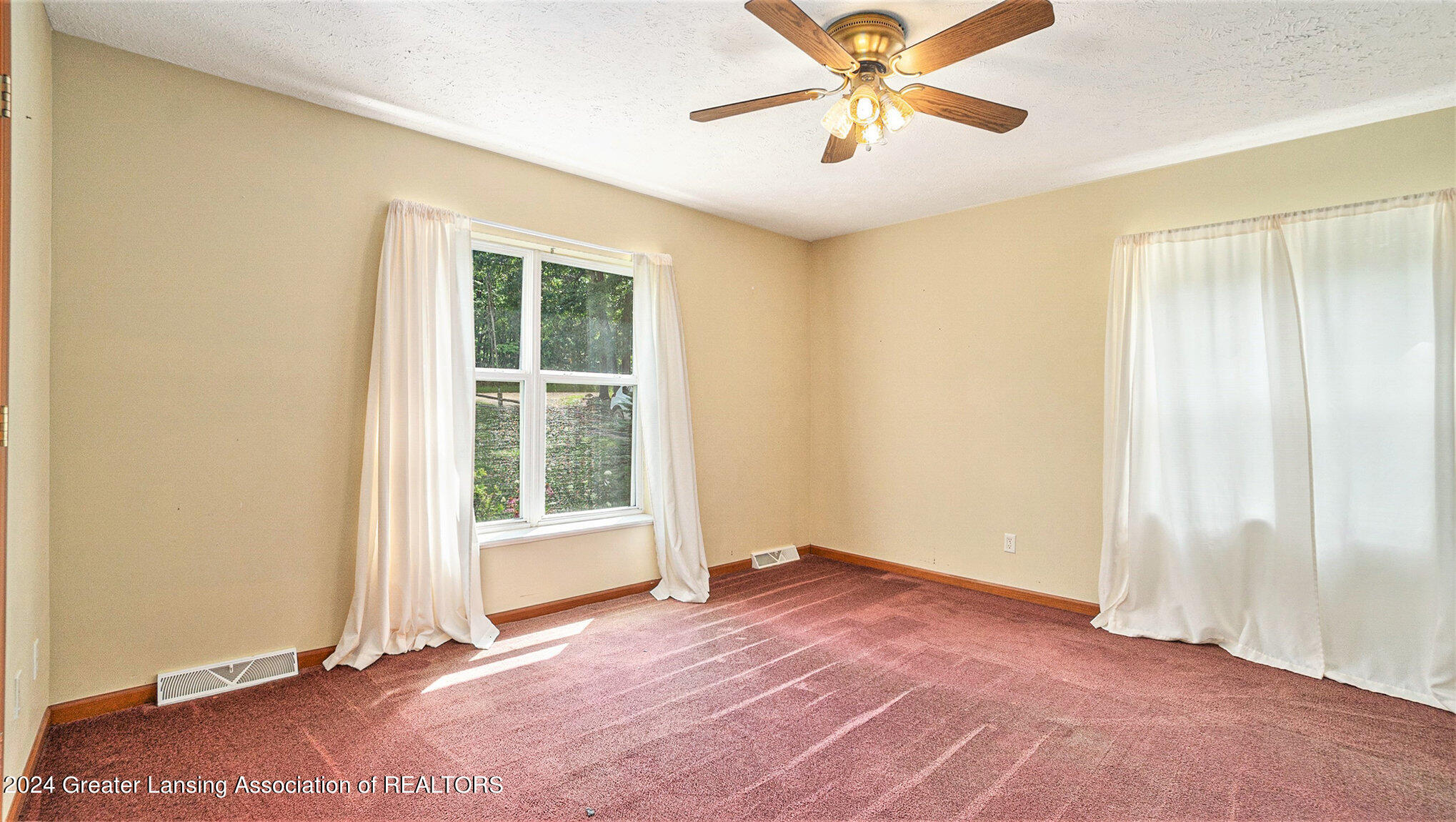 5501 East Haskell Lake Road Harrison, MI 48625 - Photo 14 of 34 013_nextdoorphotos_28