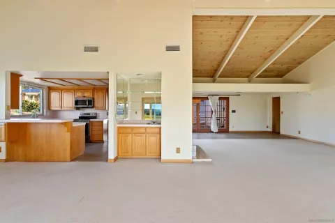 $750,000 | 44 Vía Casitas, Bonsall, CA 92003