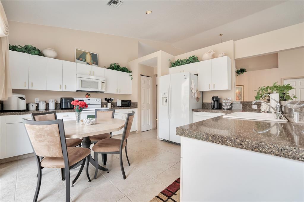 18451 East Covington Trace Boca Raton, FL 33498 - Photo 9 of 33