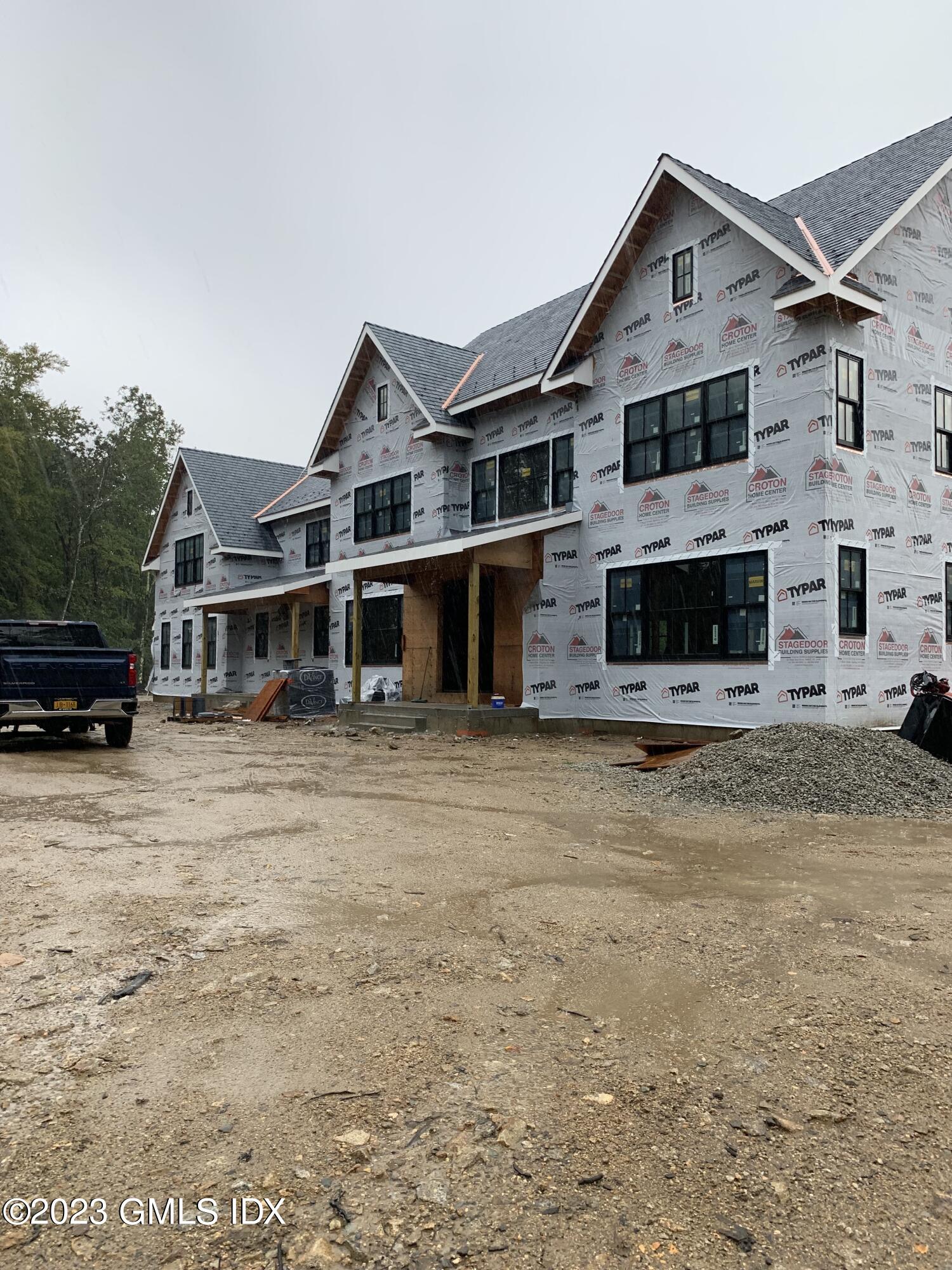 11 Chateau Ridge Road Greenwich, CT 06831 - Photo 2 of 4 IMG_6554