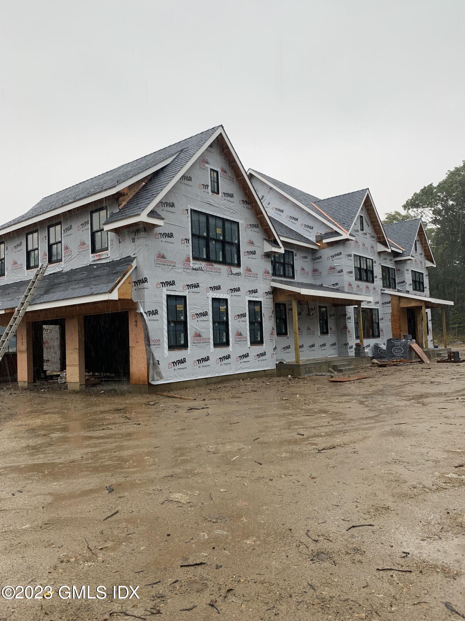 11 Chateau Ridge Road Greenwich, CT 06831 - Photo 3 of 4 IMG_6555