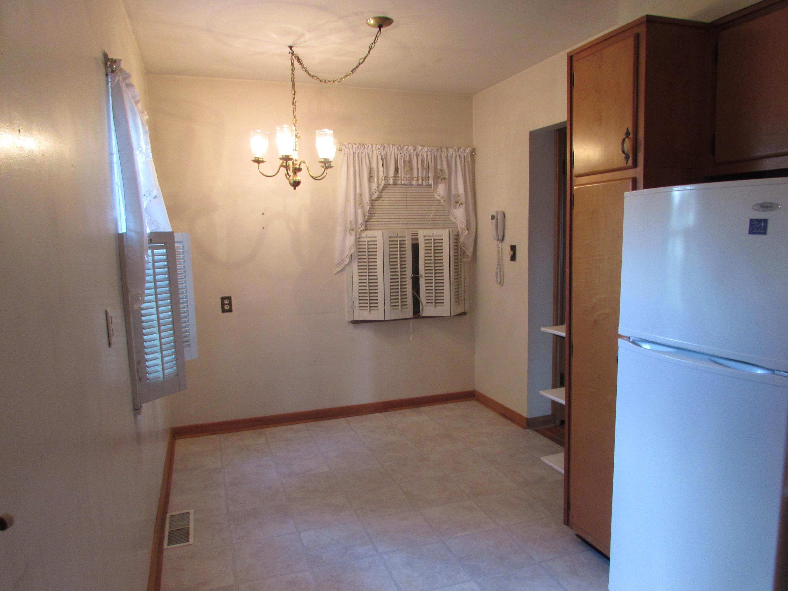 223 Troy Road Delaware, OH 43015 - Photo 6 of 19 Gallery Image 6