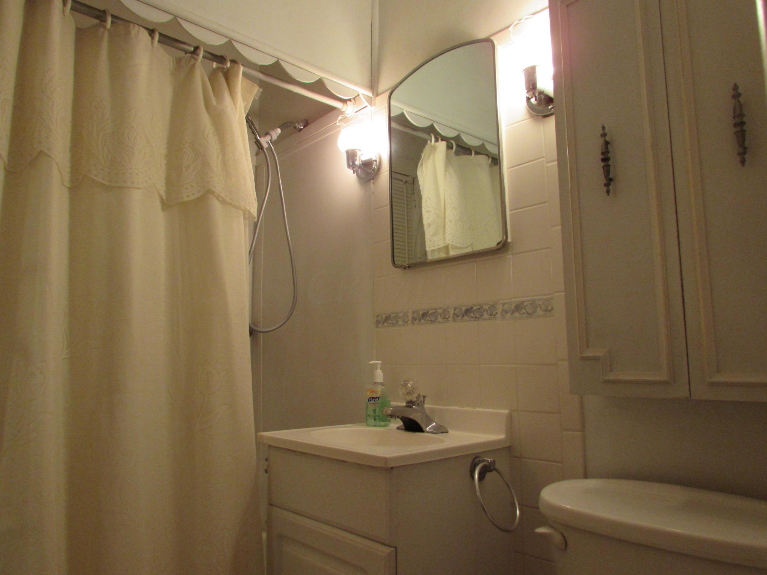 223 Troy Road Delaware, OH 43015 - Photo 9 of 19 Gallery Image 9