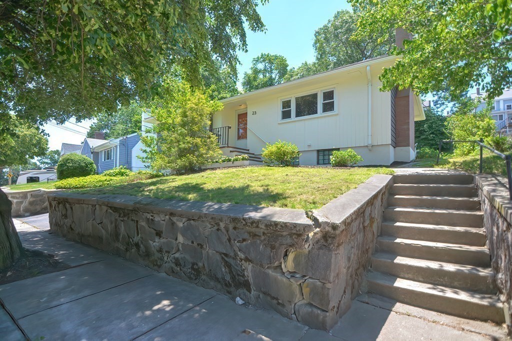 23 Glencliff Road Boston, MA 02131 - Photo 3 of 35 Gallery Image 3