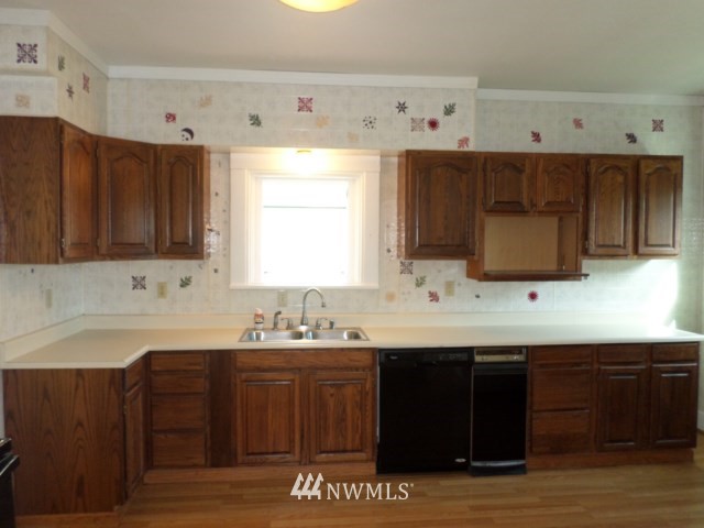 1825 Rockefeller Avenue Everett, WA 98201 - Photo 11 of 20