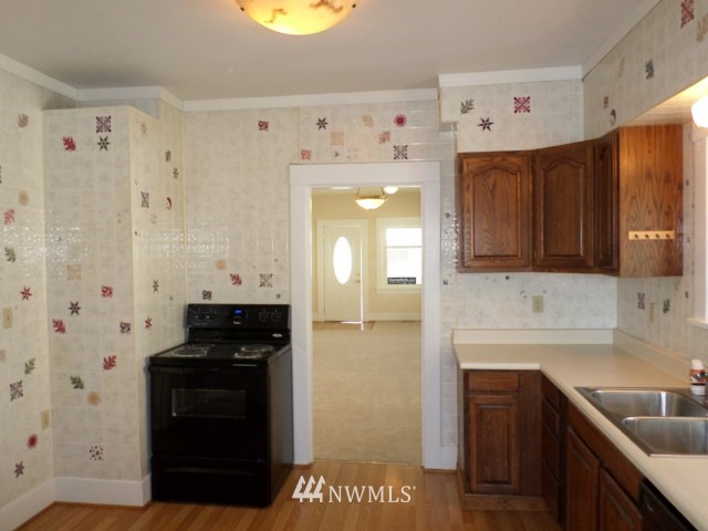 1825 Rockefeller Avenue Everett, WA 98201 - Photo 13 of 20