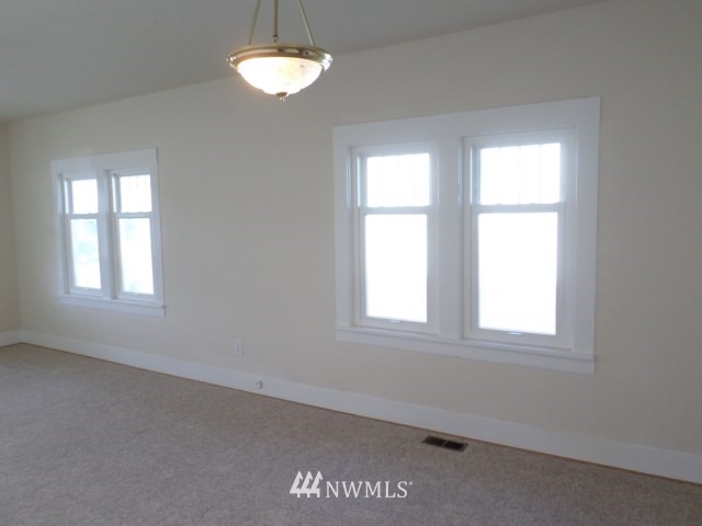 1825 Rockefeller Avenue Everett, WA 98201 - Photo 4 of 20