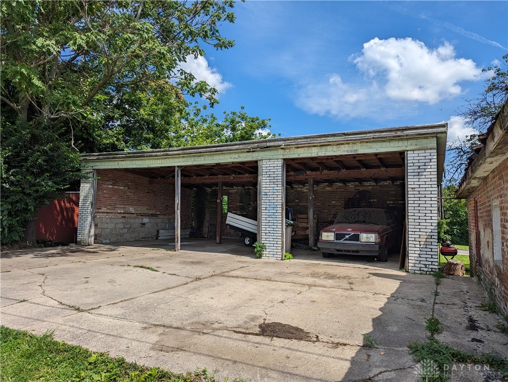 411 South Limestone Street Springfield, OH 45506 - Photo 4 of 5