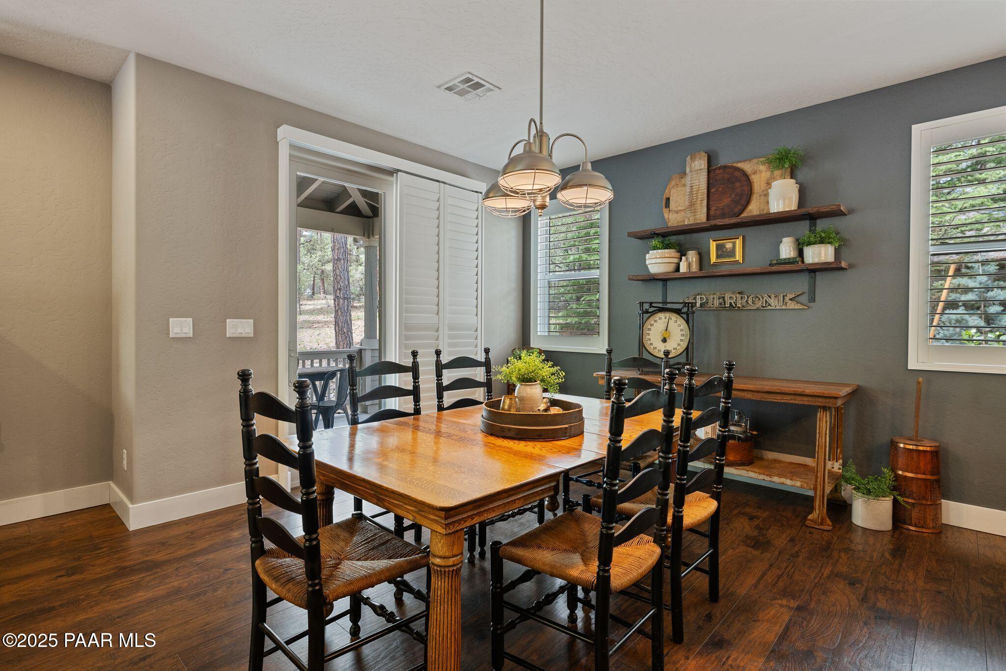 1629 Coyote Road Prescott, AZ 86303 - Photo 17 of 58 069-Dining Room