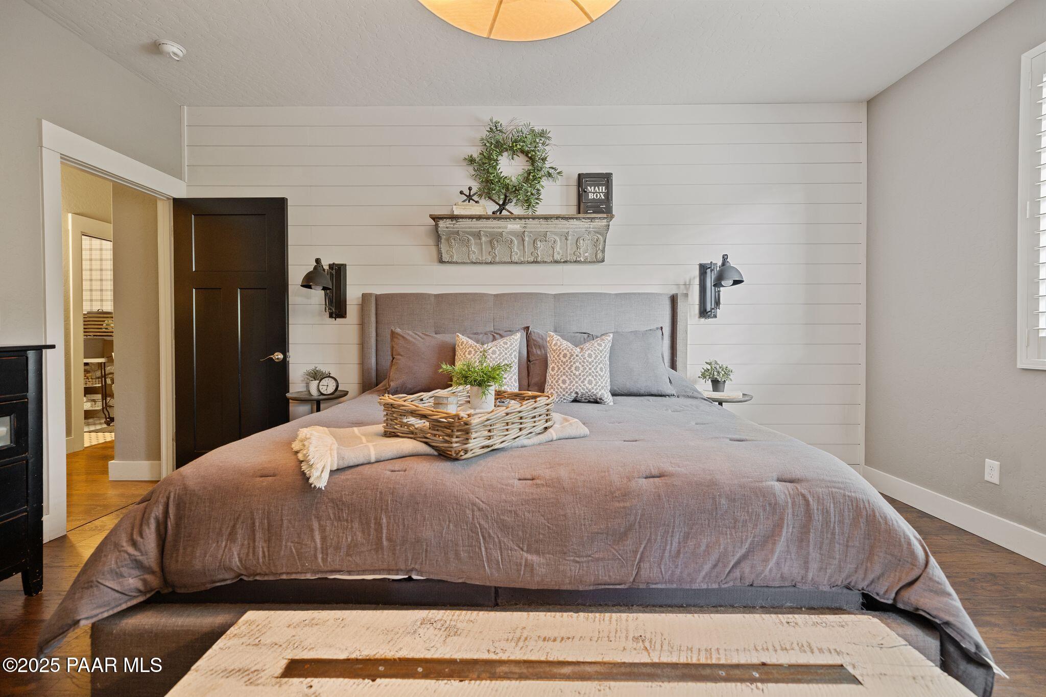 1629 Coyote Road Prescott, AZ 86303 - Photo 23 of 58 130-Primary Bedroom
