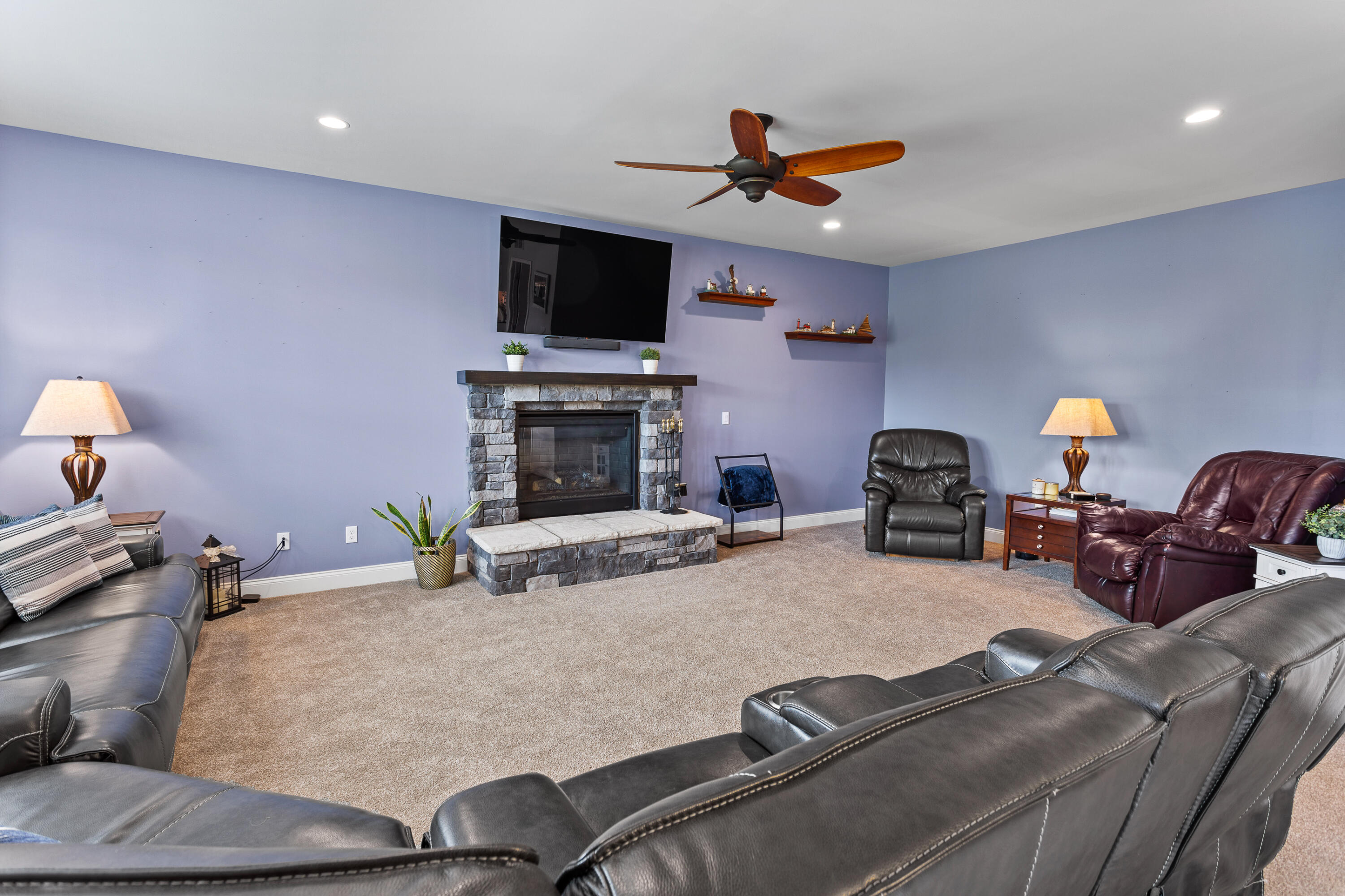 51284 Scarborough Road Canton, MI 48188 - Photo 22 of 45 IMG_2285