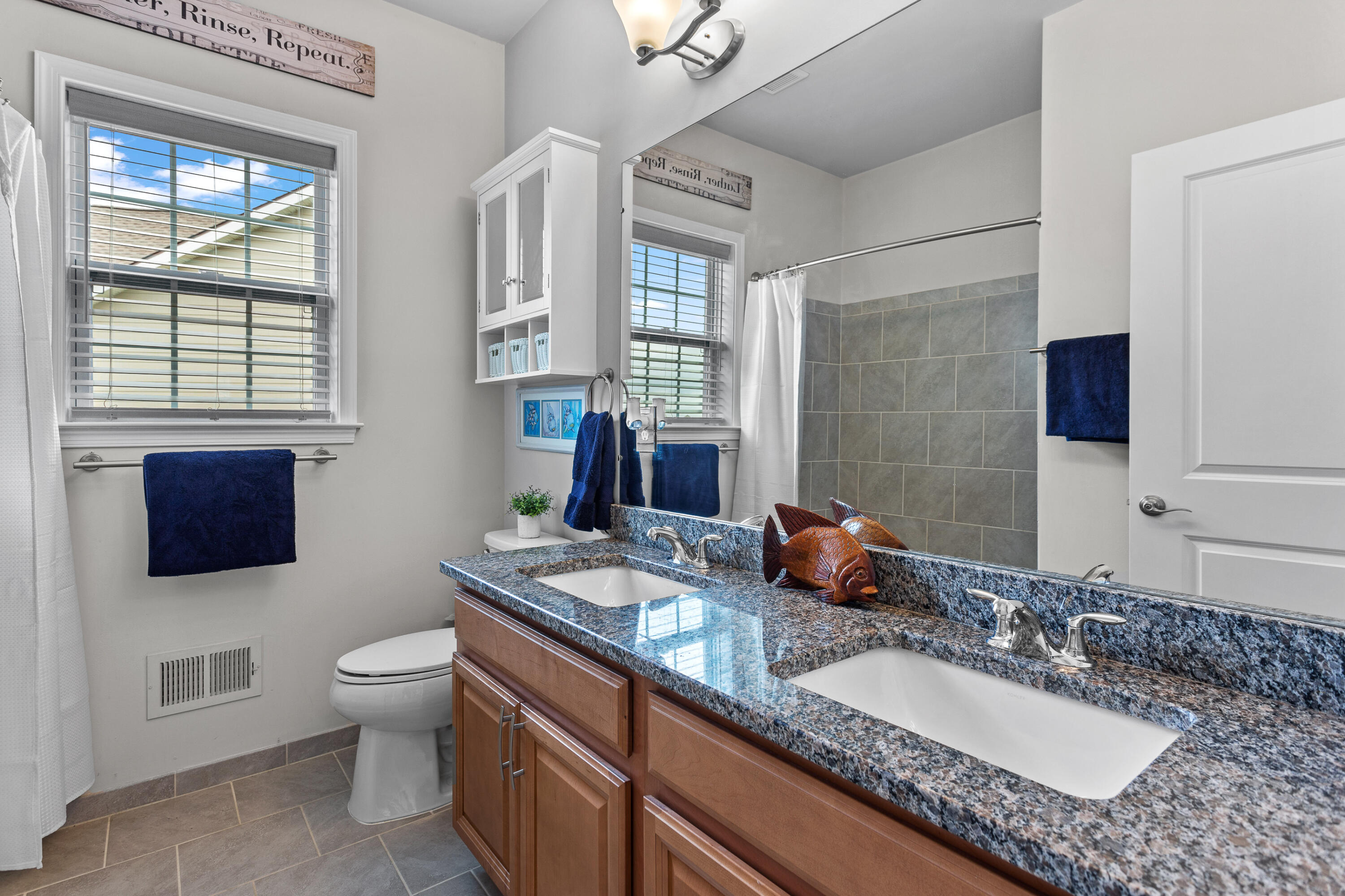 51284 Scarborough Road Canton, MI 48188 - Photo 35 of 45 IMG_2312
