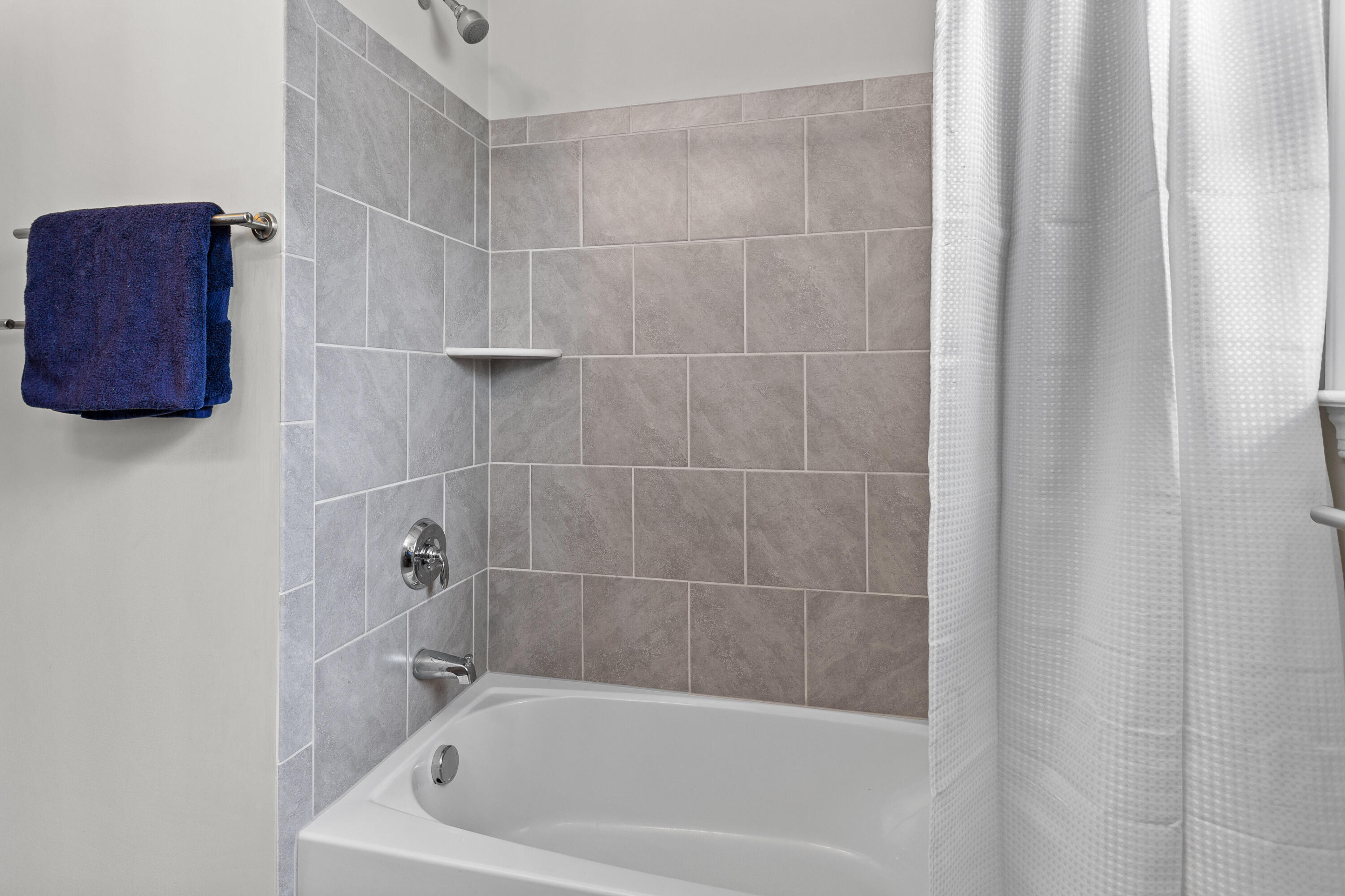51284 Scarborough Road Canton, MI 48188 - Photo 36 of 45 IMG_2315