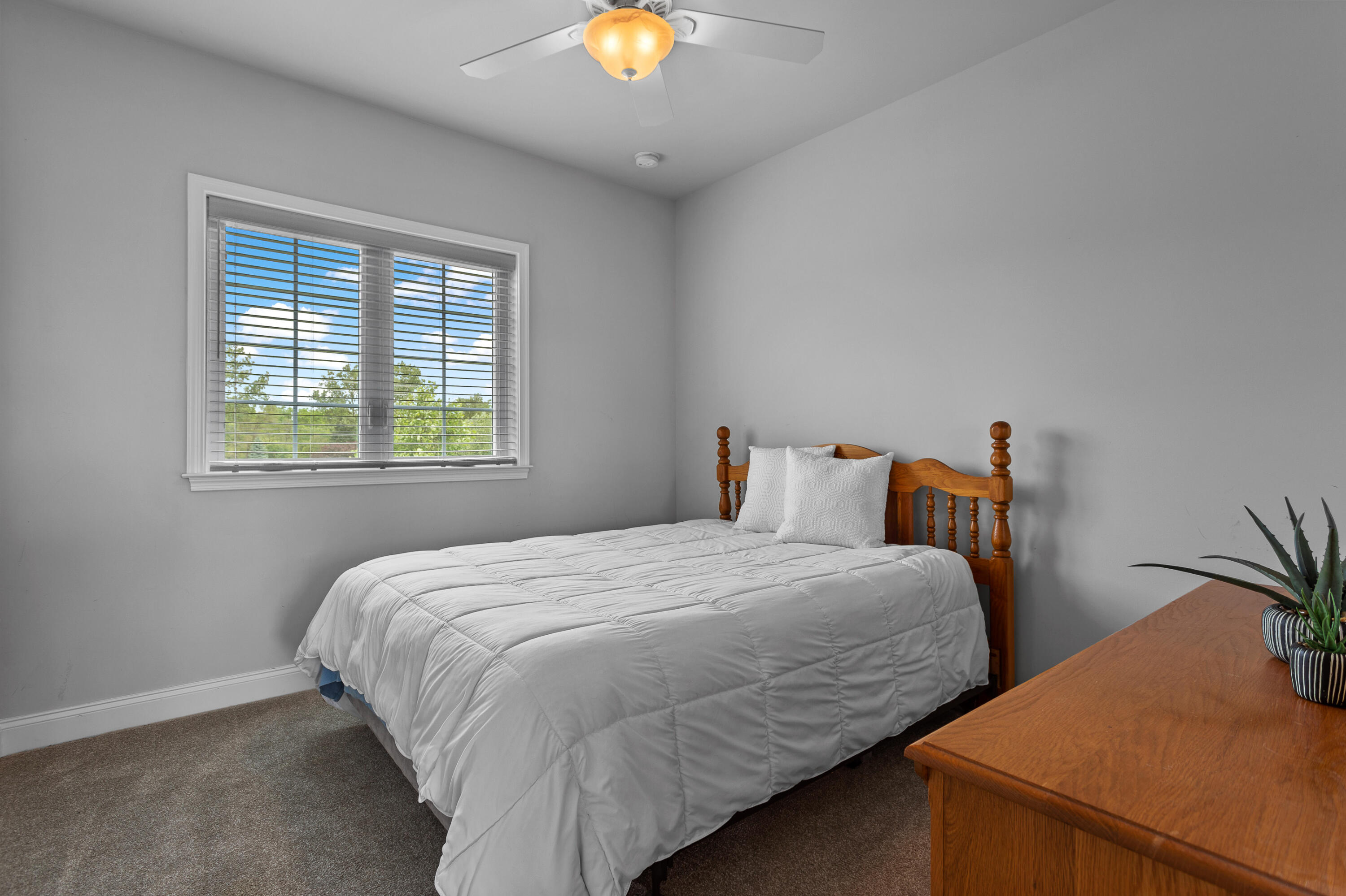 51284 Scarborough Road Canton, MI 48188 - Photo 39 of 45 IMG_2324