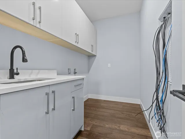 $1,400,000 | 5708 South 142nd Street, Tukwila, WA 98168