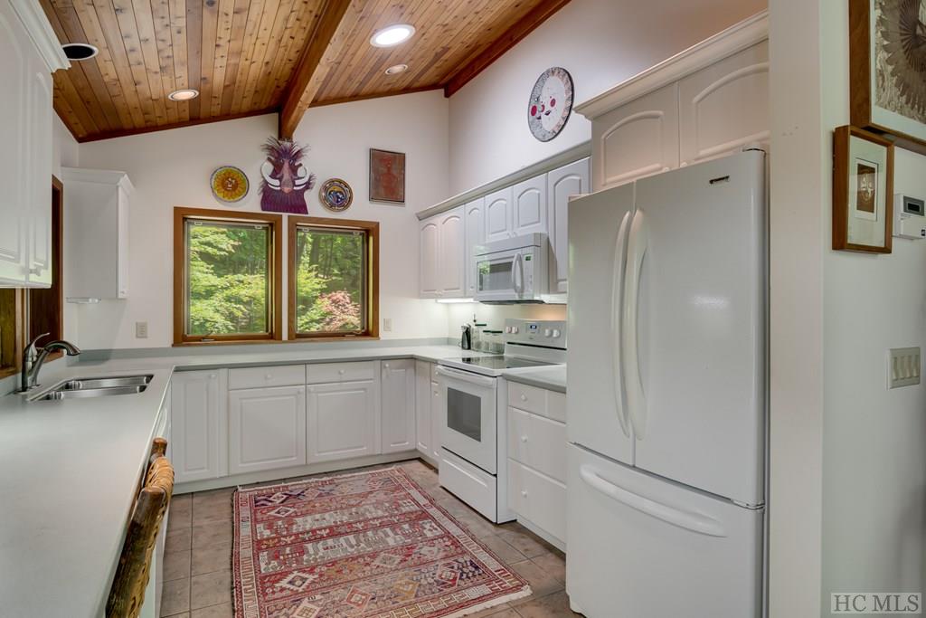 1378 Spring Forest Road Sapphire, NC 28774 - Photo 20 of 31 Gallery Image 20