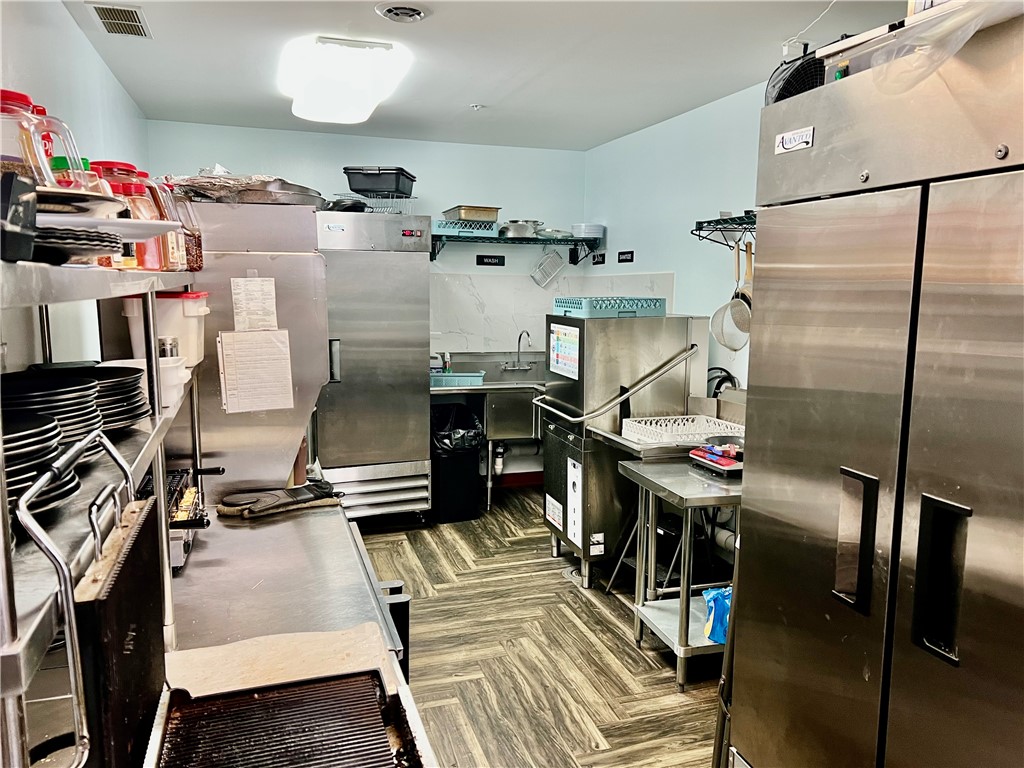 2341 Monroe Avenue Brighton, NY 14618 - Photo 11 of 42