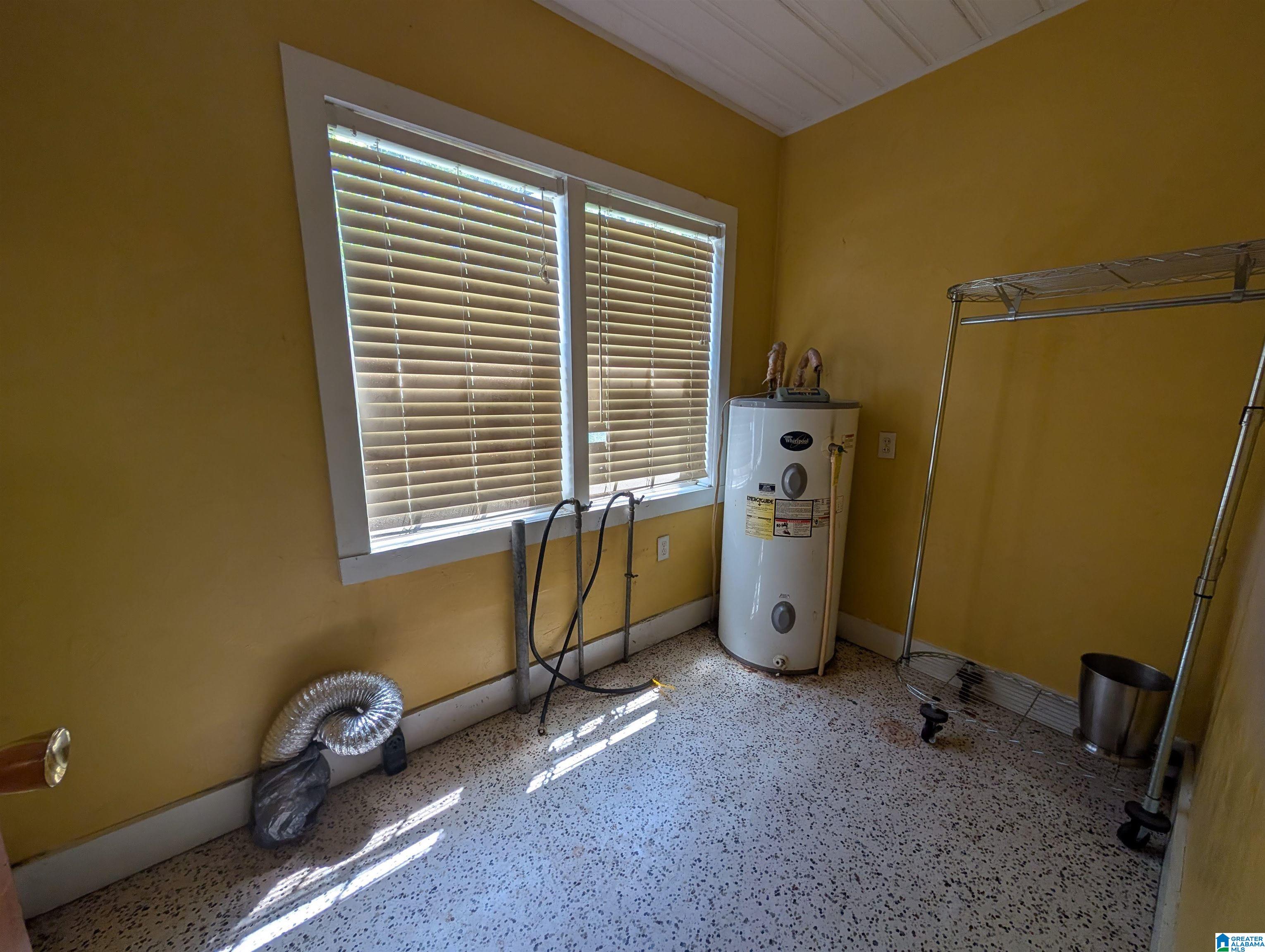 24 West Glade Road Anniston, AL 36206 - Photo 15 of 17