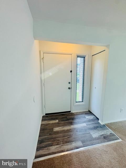 6 Ojibway Road Randallstown, MD 21133 - Photo 4 of 32 ENTRANCE FOYER
