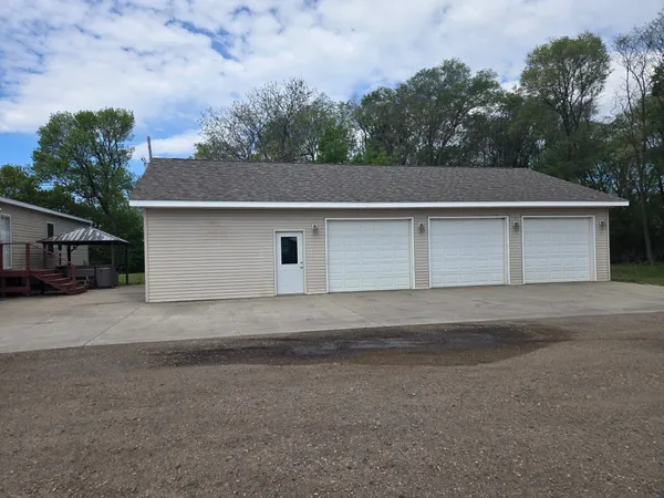$284,900 | 14010 10th Street Southeast, Raymond, MN 56282