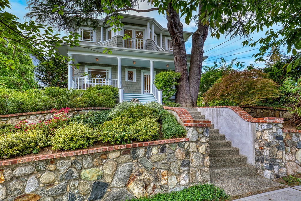 2030 North 78th Street Seattle, WA 98103 - Photo 1 of 28 Gallery Image 1