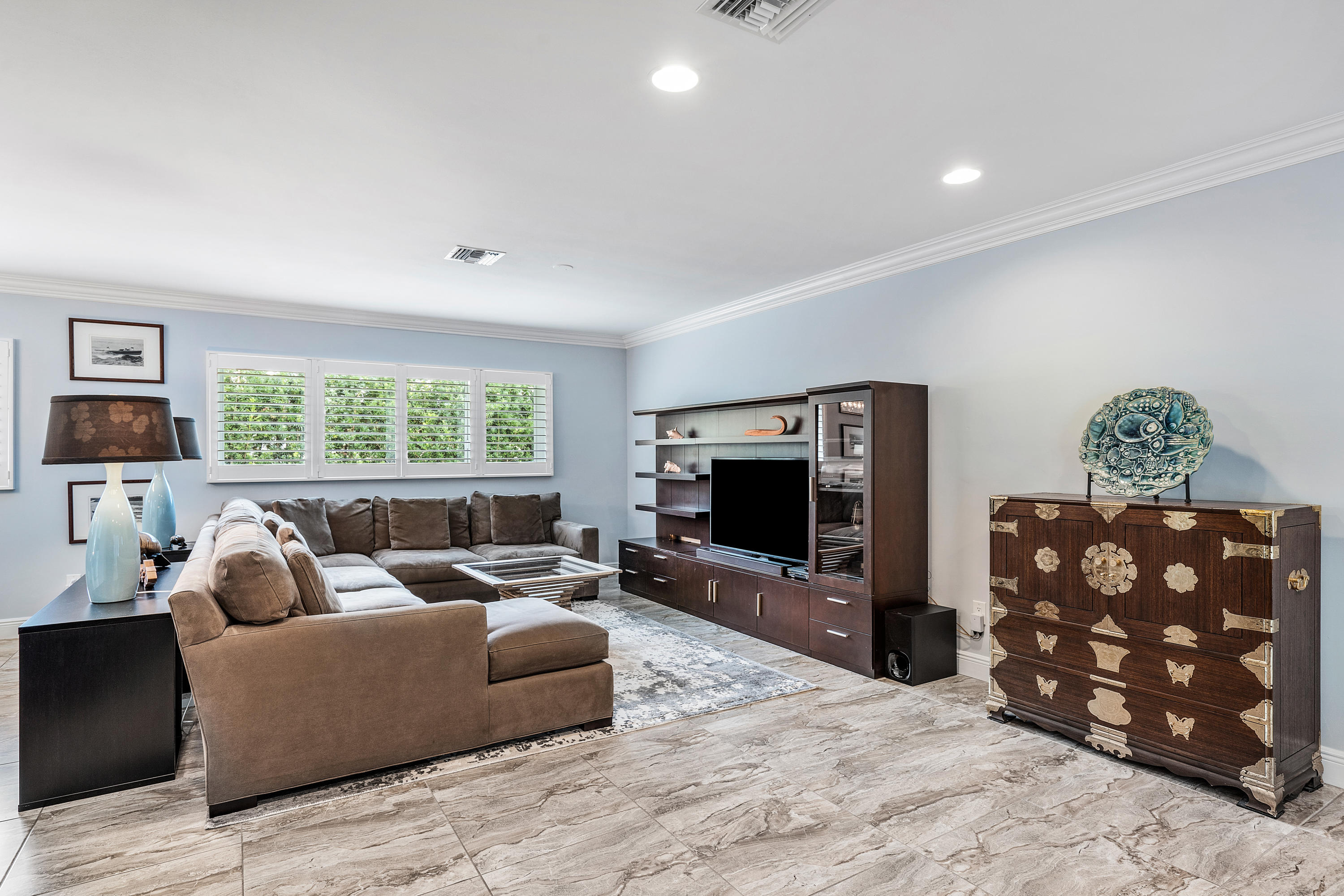 1090 Gulfstream Way Singer Island, FL 33404 - Photo 3 of 34 004-1090GulfstreamWay-RivieraBeach-FL-33
