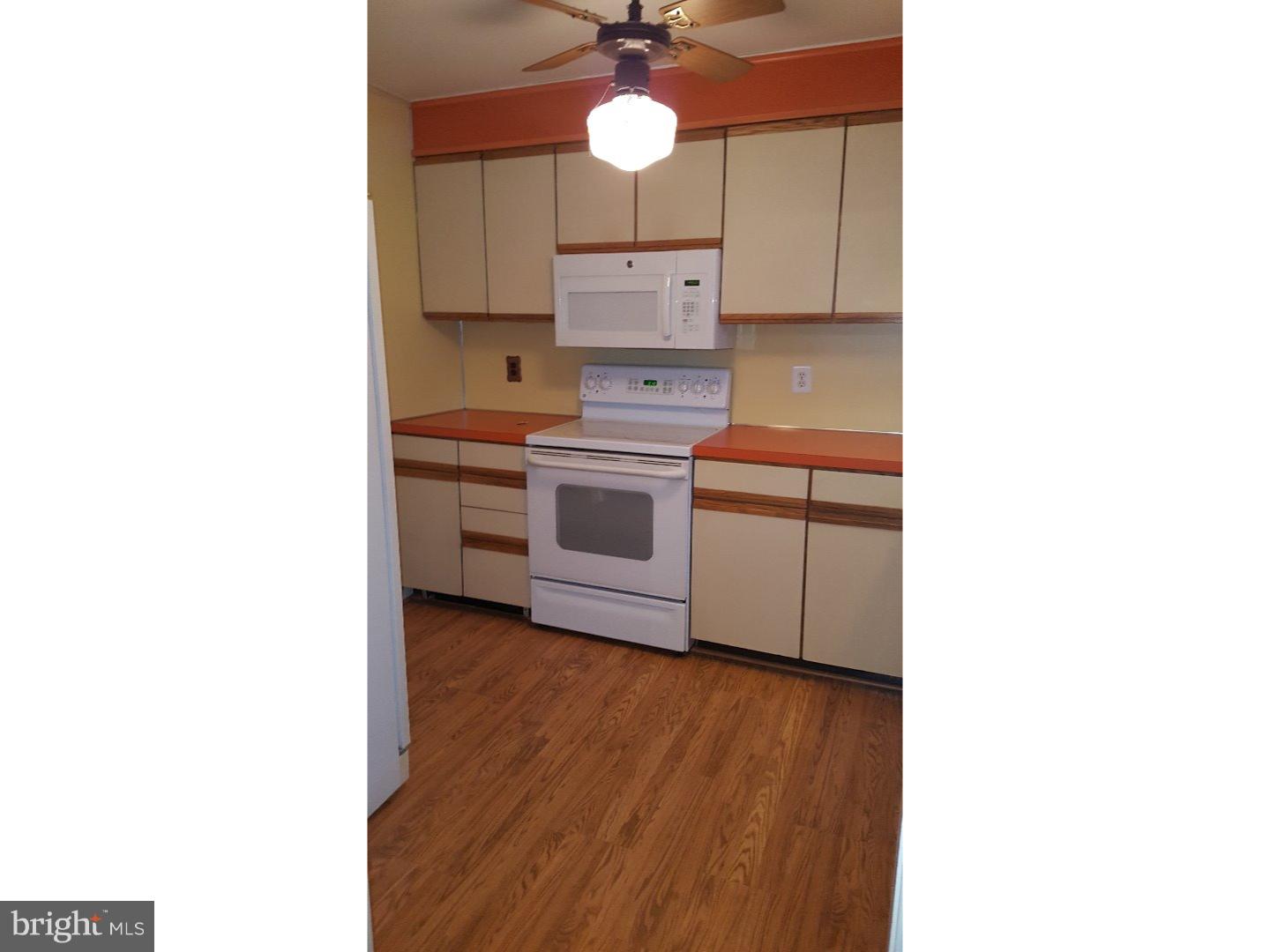 20 Lenape Road Cherry Hill, NJ 08002 - Photo 6 of 23 Kitchen