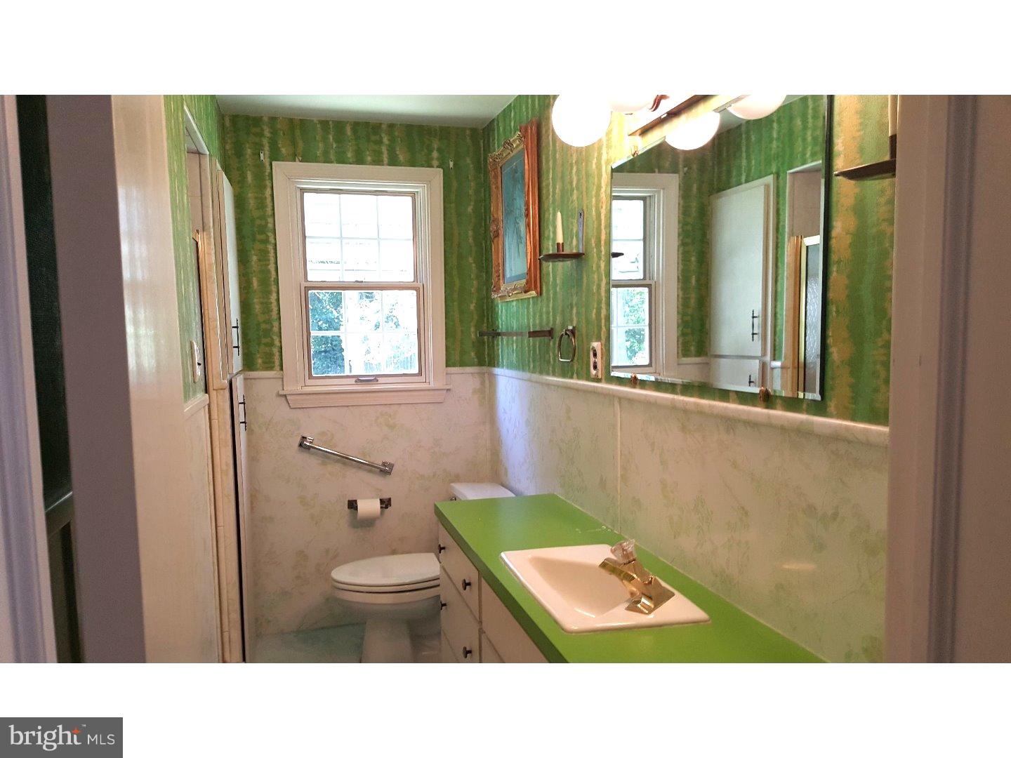 20 Lenape Road Cherry Hill, NJ 08002 - Photo 8 of 23 Bathroom