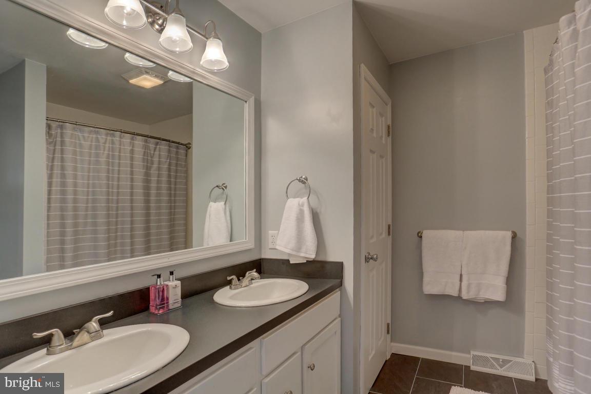 84 Spring Street Mountville, PA 17554 - Photo 17 of 24 Gallery Image 17