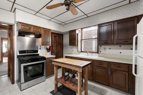 $450,000 | 5422 North Lieb Avenue, Chicago, IL 60630