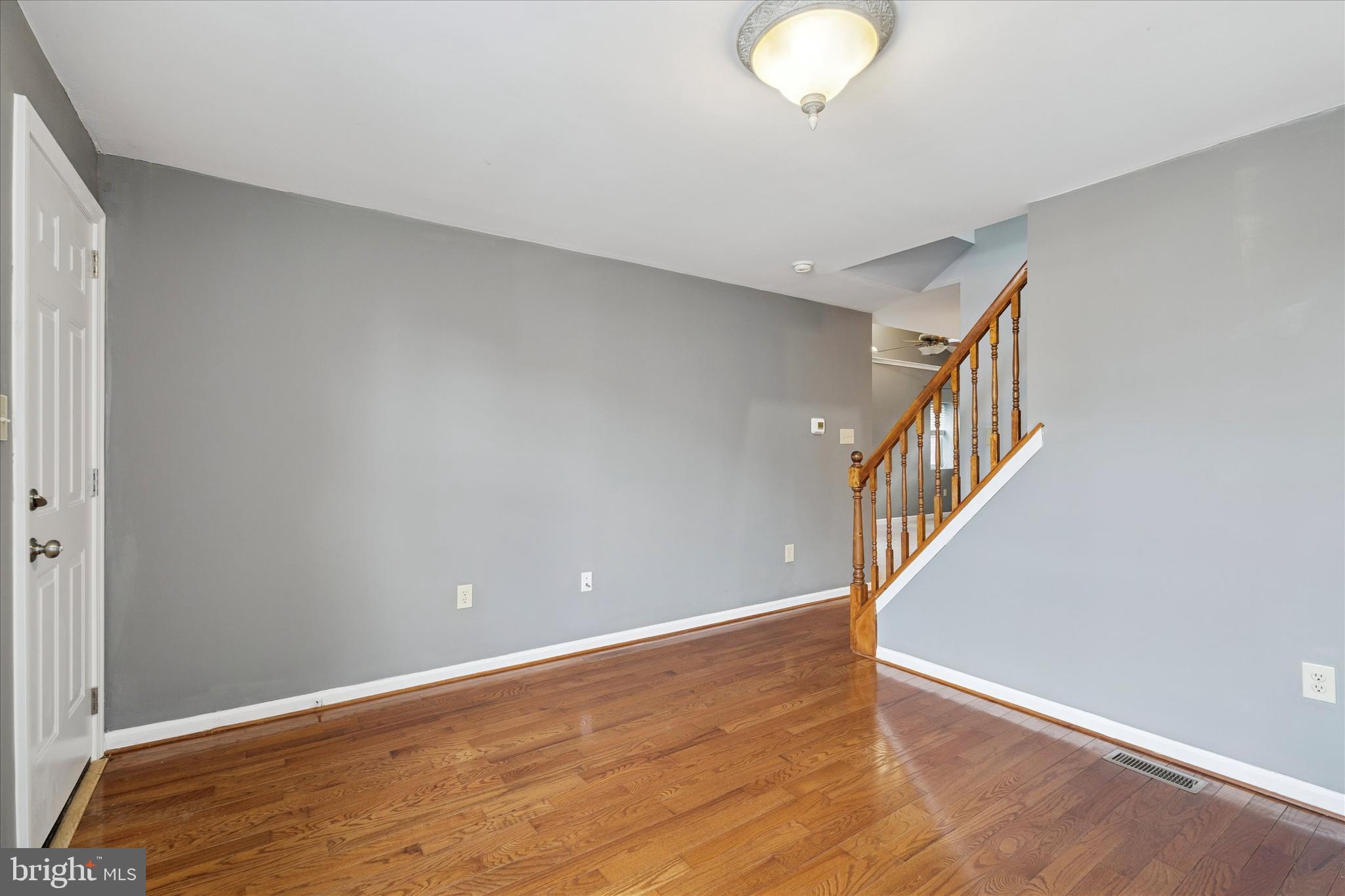 453 Parker Avenue Philadelphia, PA 19128 - Photo 4 of 32