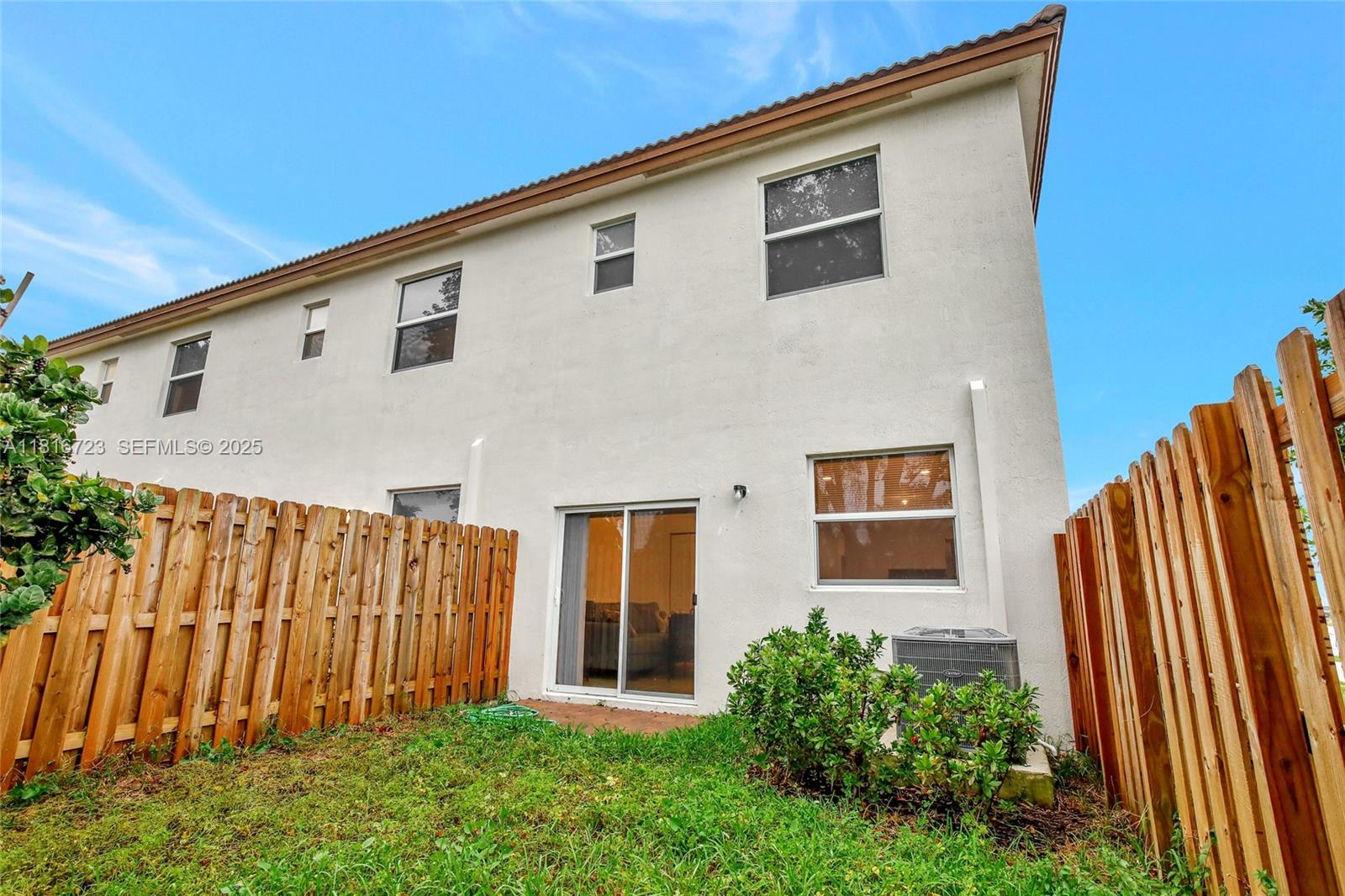 12210 Northwest 24th Place Miami, FL 33147 - Photo 39 of 40