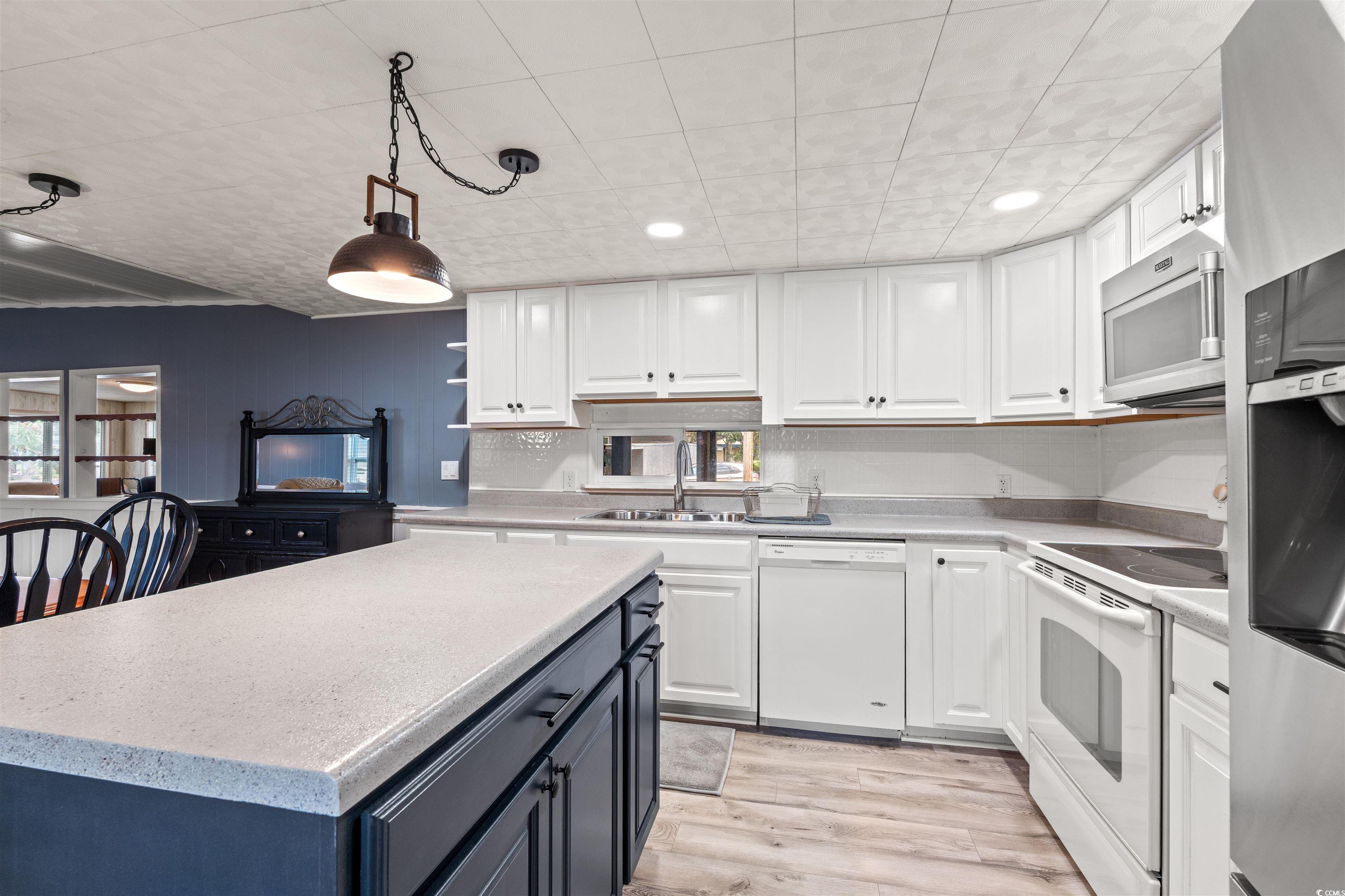 10 Acorn Court Murrells Inlet, SC 29576 - Photo 12 of 29
