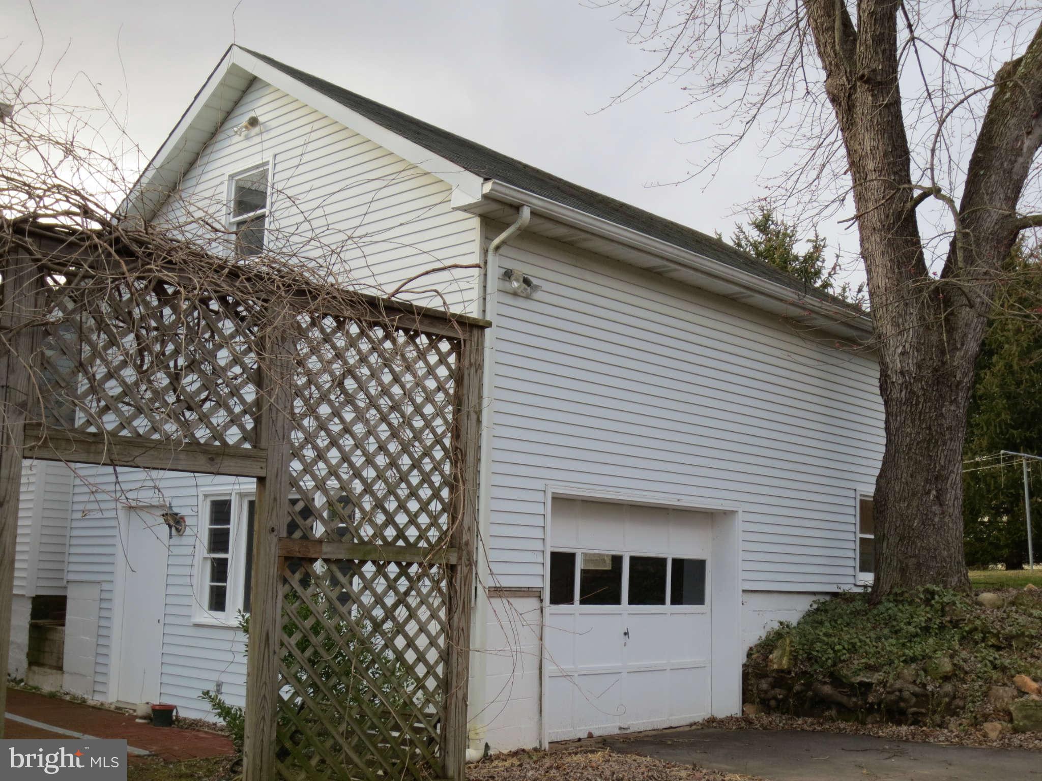11474 Frederick Road Ellicott City, MD 21042 - Photo 23 of 27 Garage