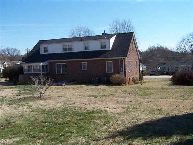 301 Tindal Road Greenville, SC 29617 - Photo 3 of 25 Gallery Image 3