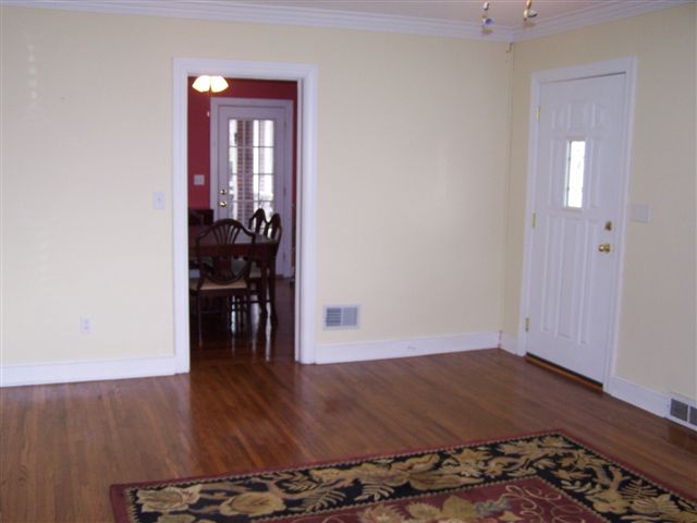 301 Tindal Road Greenville, SC 29617 - Photo 5 of 25 Gallery Image 5