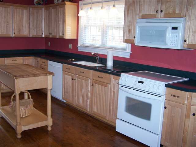 301 Tindal Road Greenville, SC 29617 - Photo 9 of 25 Gallery Image 9