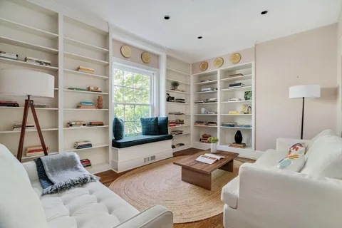 $3,850,000 | 17 Chesham Road, Brookline, MA 02445