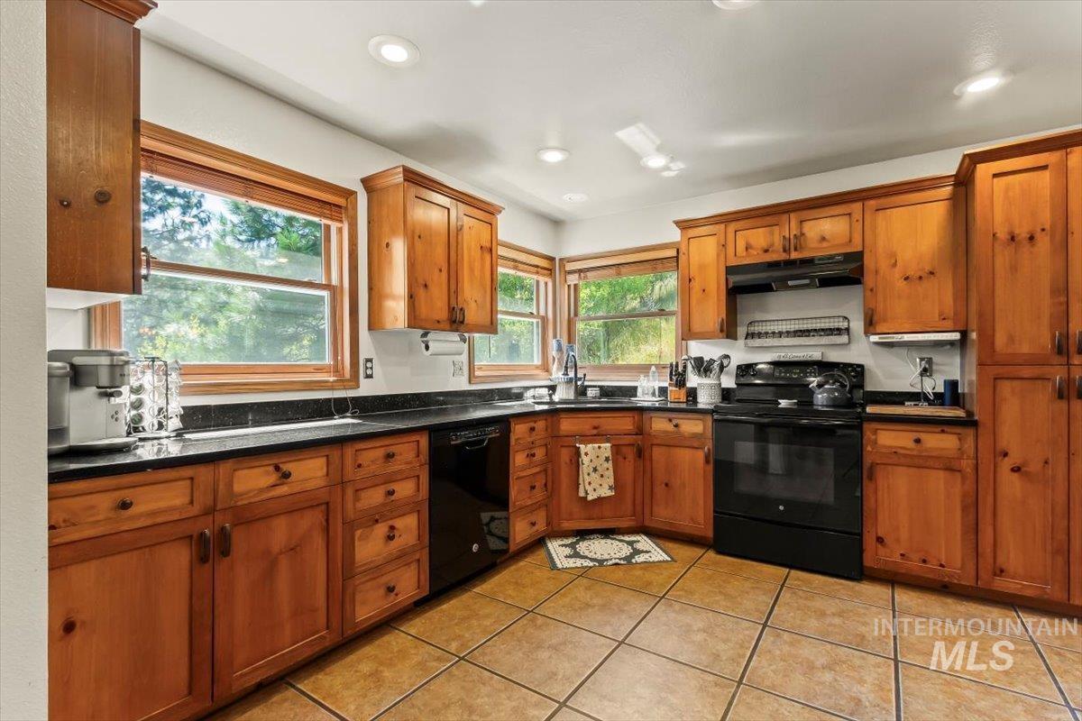 8 Condor Circle Boise, ID 83716 - Photo 10 of 50